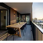 Beautiful Apartment With Balcony