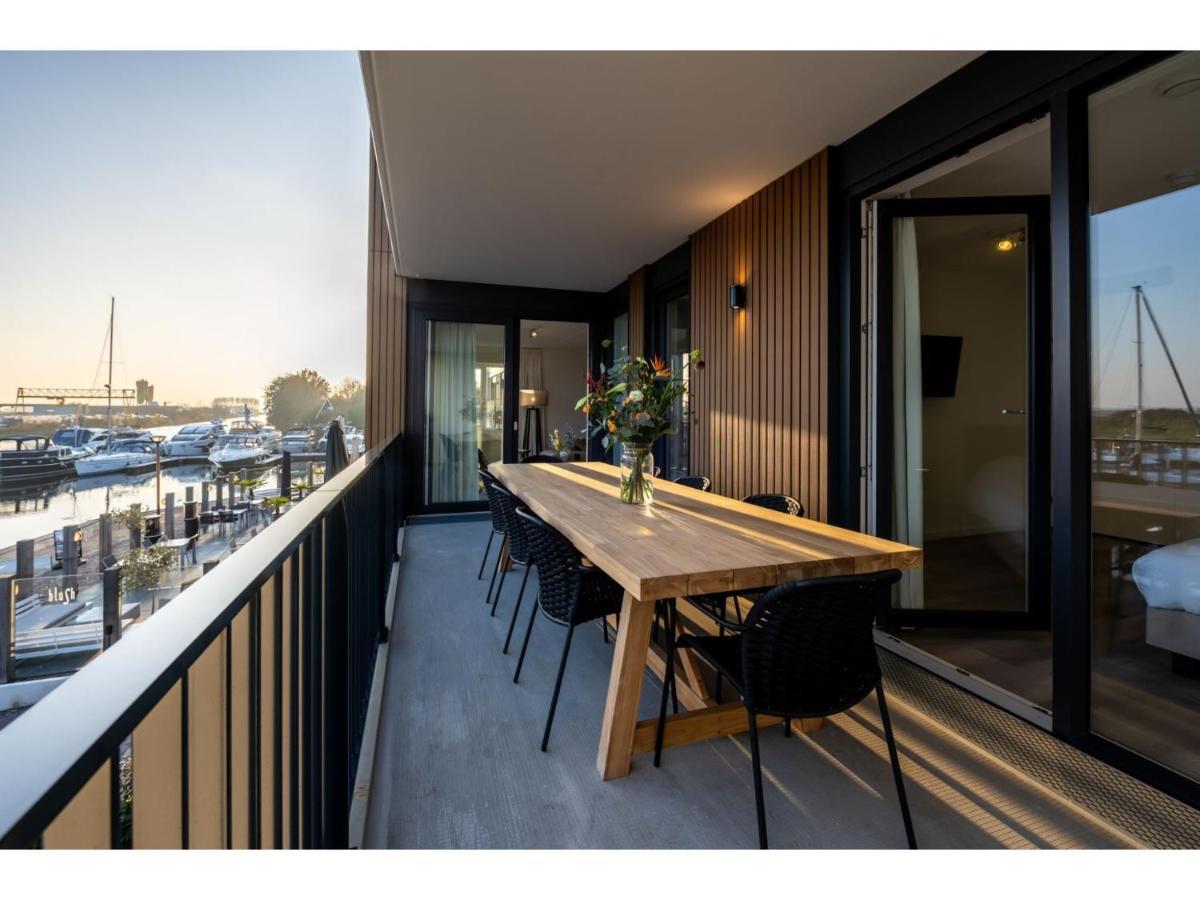 Beautiful With Balcony Appartement *